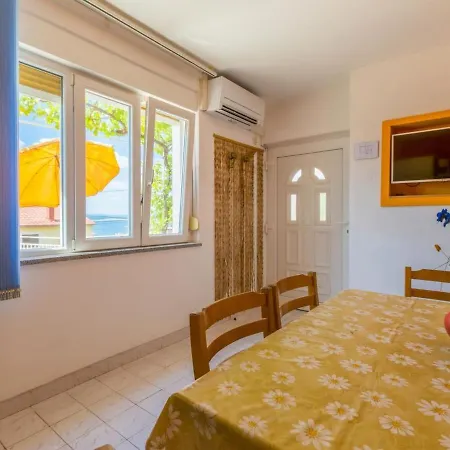 Isabella 3 By Interhome