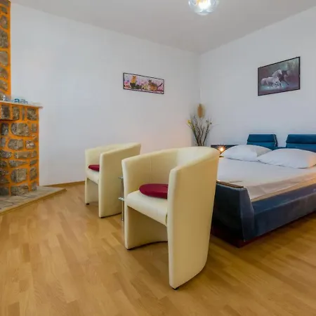 Isabella 3 By Interhome *